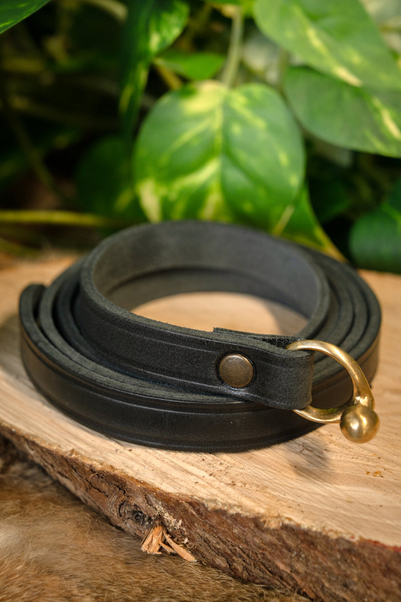 Celtic La Tene belt with belt hook, black