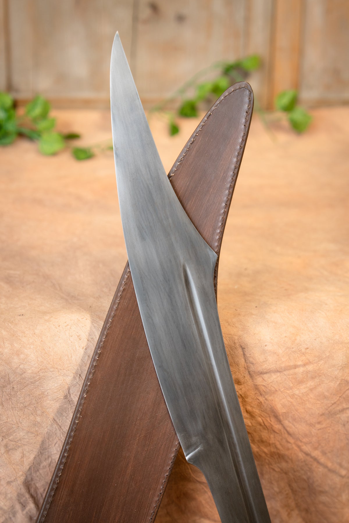 Épée spartiate, semi-tranchante