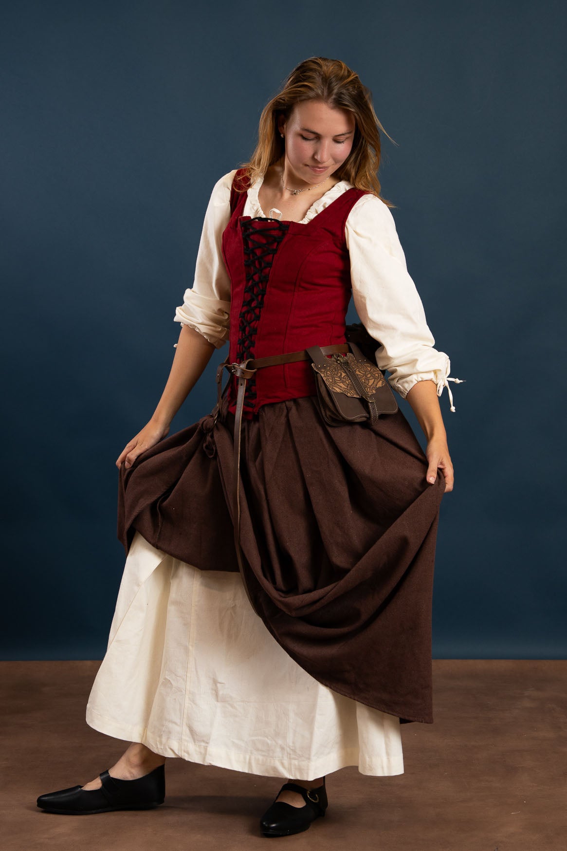 Anna szoknya, Barna