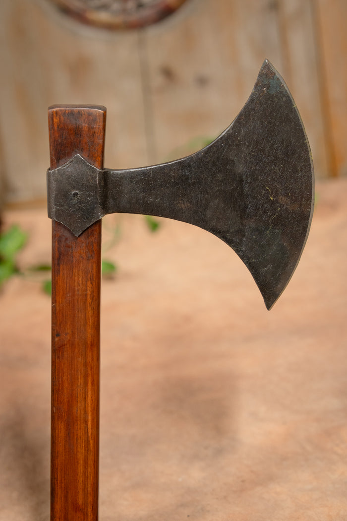 Hacha danesa Roskilde, tipo M, semi-afilada