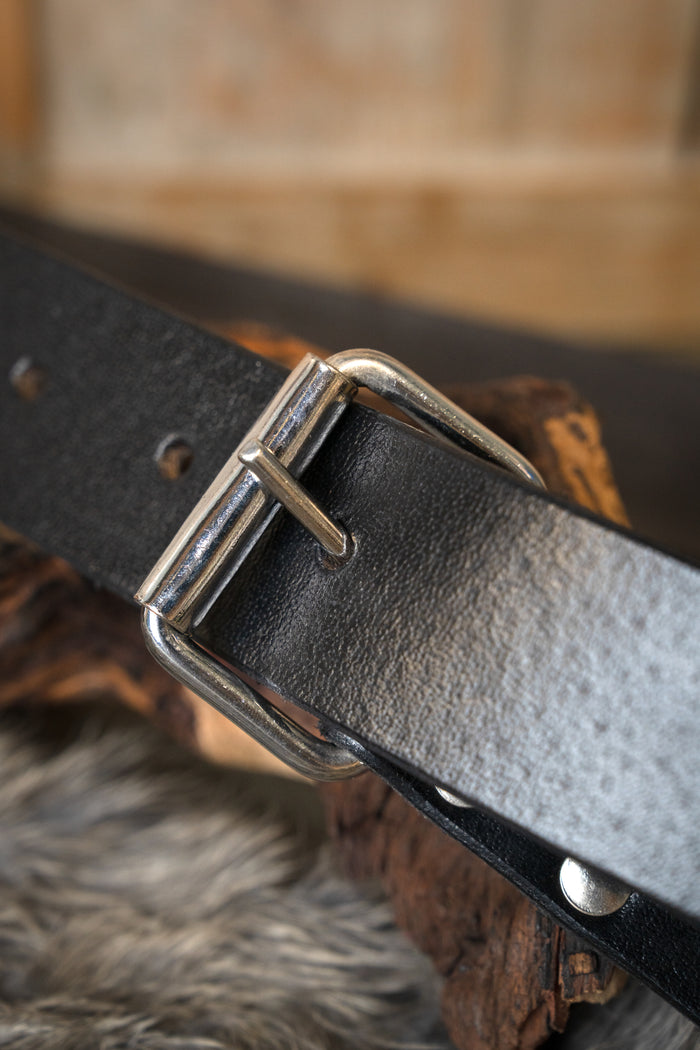 Traditioneller mittelalterlicher Schwertgürtel