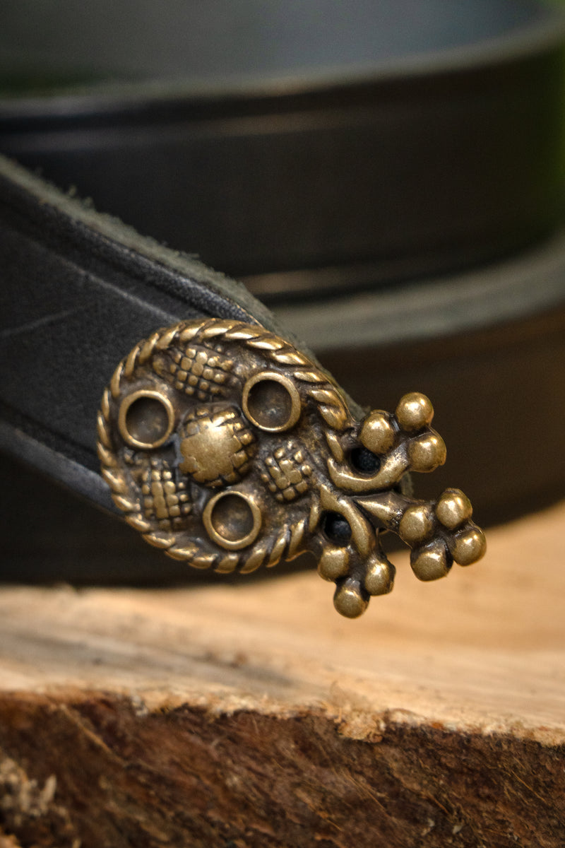 Pas XV-wieczny z zakończeniem (Londyn), czarna skóra, mosiężna klamra, 165 cm