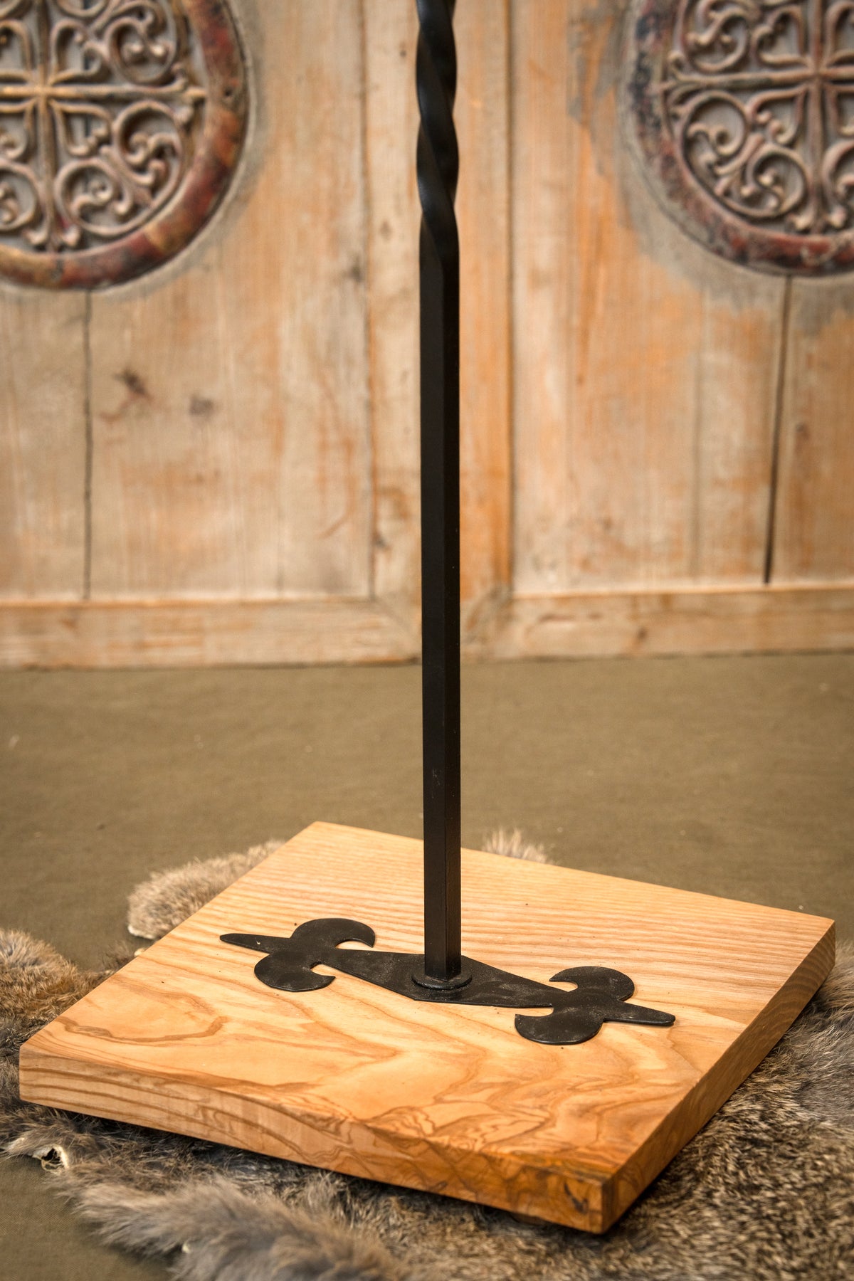 Large sword stand