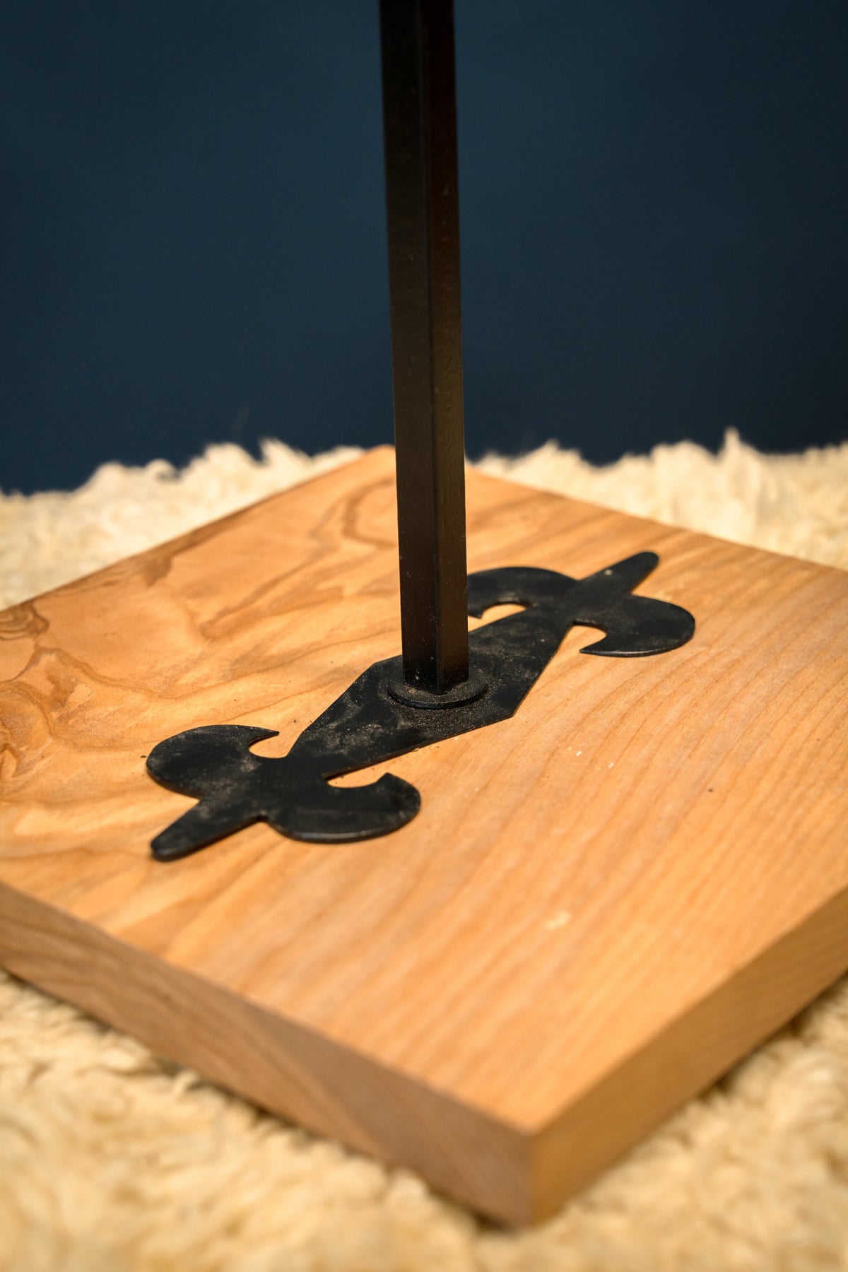 Large sword stand