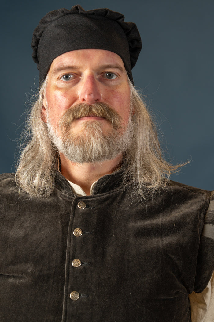 Late medieval cap Armin, black, wool blend