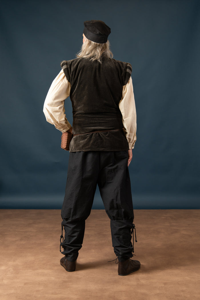 Velvet doublet with metal buttons, brown