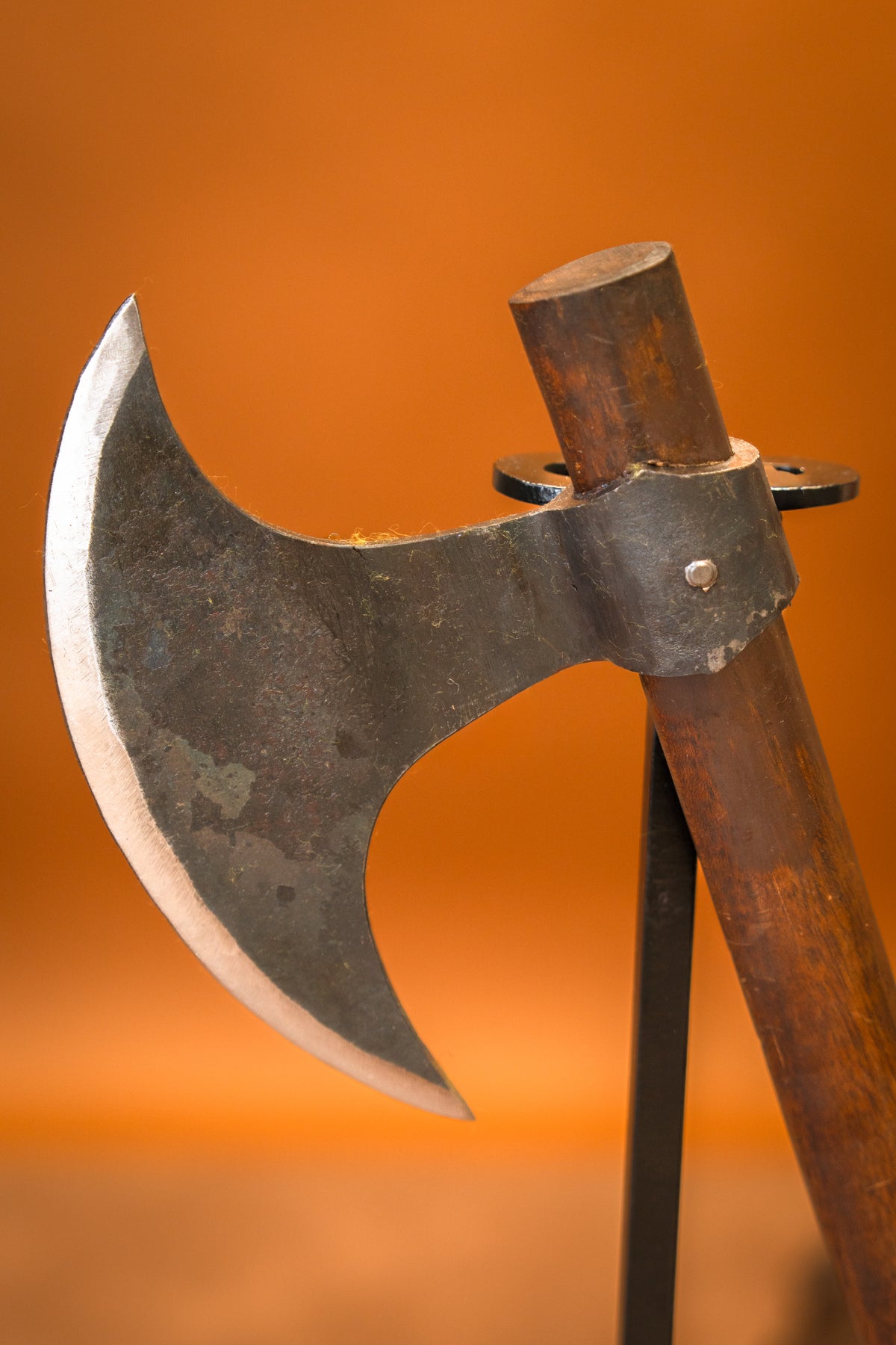 Vikingbijl Hakon, semi-scherp