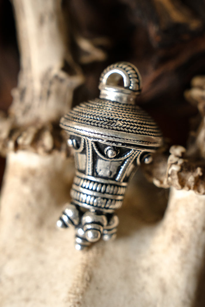 Germanischer Berlock Anhänger, versilberte Bronze