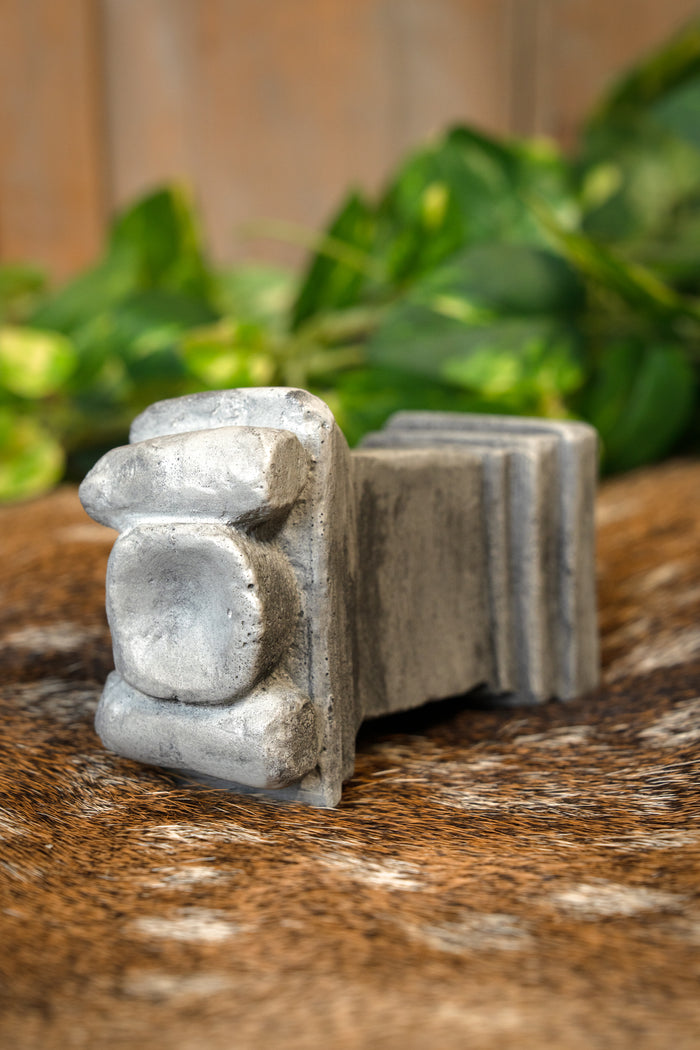 Colonne pour autel domestique romain