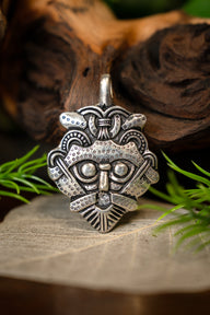 Viking Odin masker-amulet Gnezdovo, verzilverd brons
