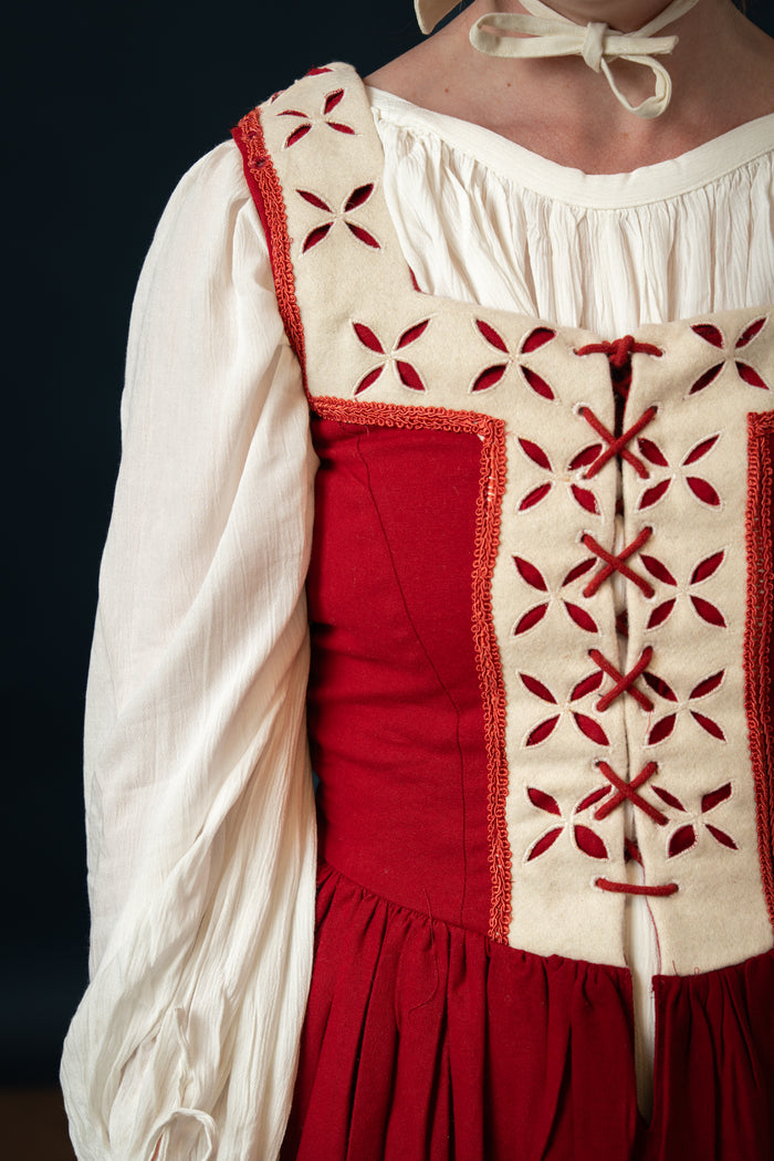 Landsknecht Kampfraudress Hannah, kirtle, wool, red-white