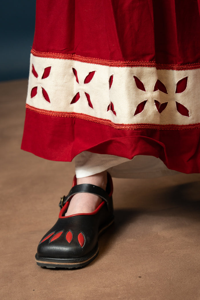 Landsknecht Kampfraudress Hannah, kirtle, wool, red-white