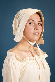 Renaissance dameskap Greta, creme