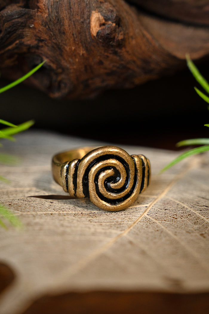 Bague anglo-saxonne du 7e-8e siècle, bronze