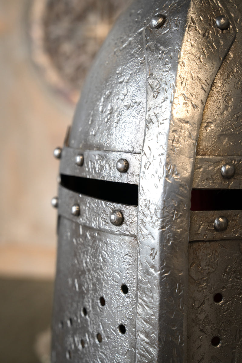 Ritterhelm mit antiker Oberfläche, 1,6 mm