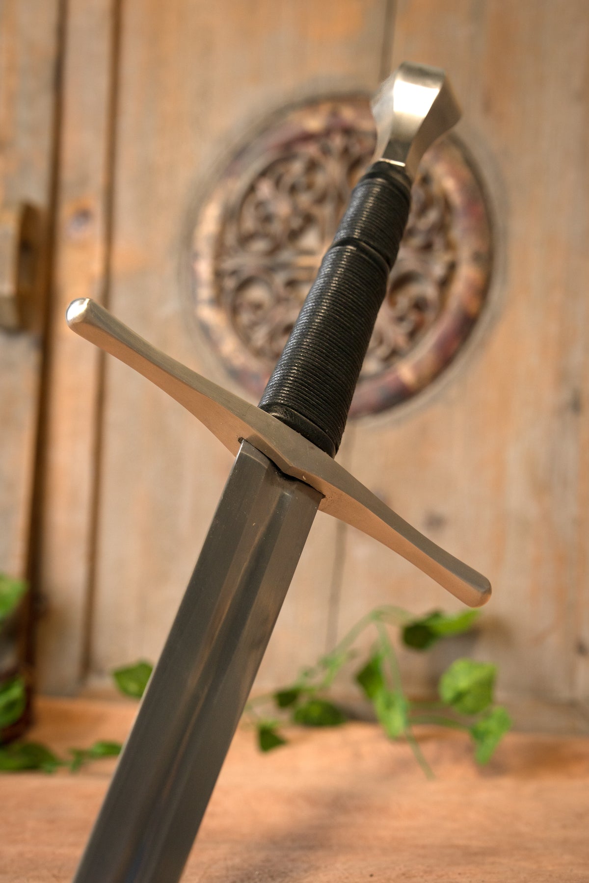 Clunyjev dolgi meč, top (battle-ready)
