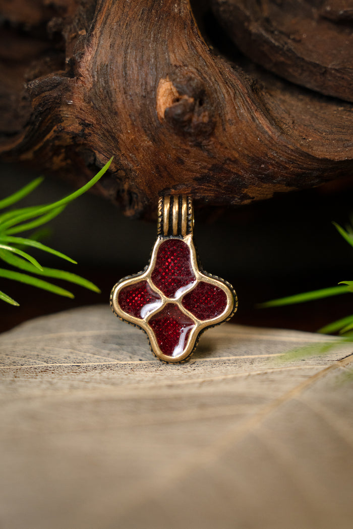 Cloisonne pendant Uppsala, bronze