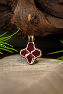 Cloisonné hanger Uppsala, brons