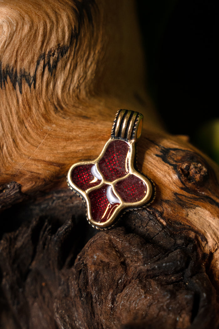 Cloisonne pendant Uppsala, bronze