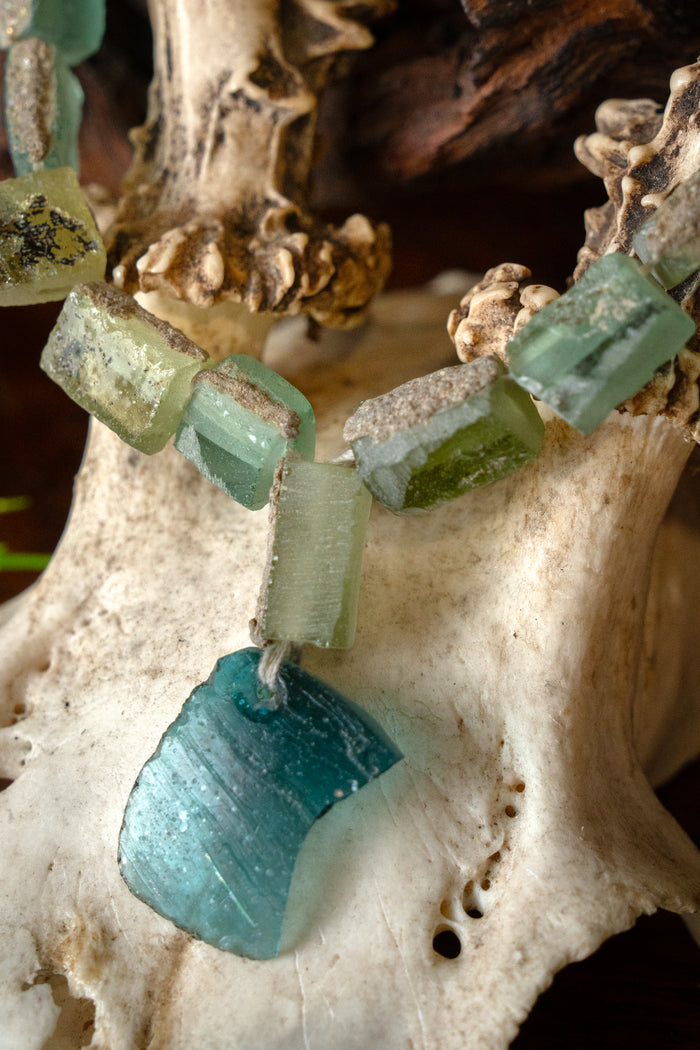 Collier viking en perles de verre, 35 perles