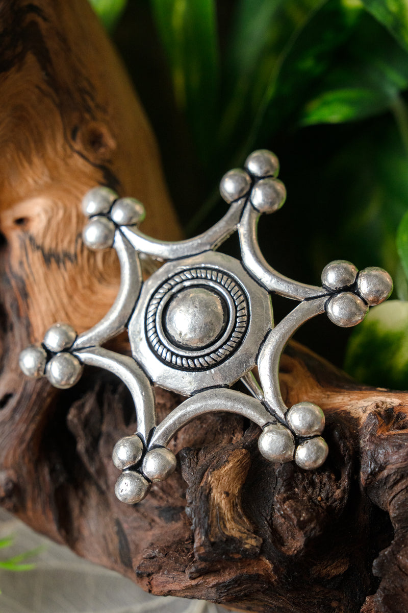 Brosche Uta zu Naumburg, versilberte Bronze