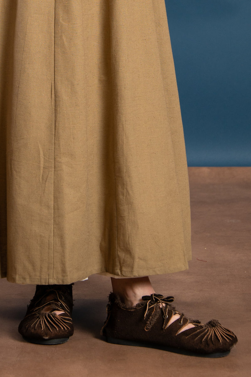 Mittelalterliche Sandalen mit Gummisohle