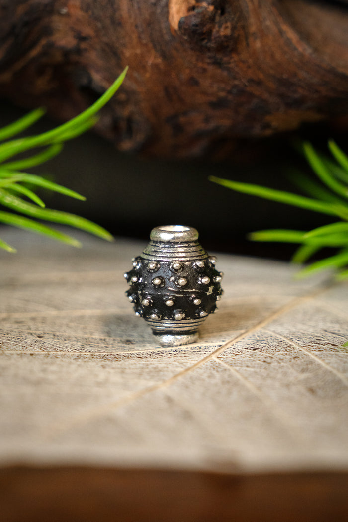 Wikinger Bartperle aus dem 9. bis 10. Jahrhundert, versilberte Bronze