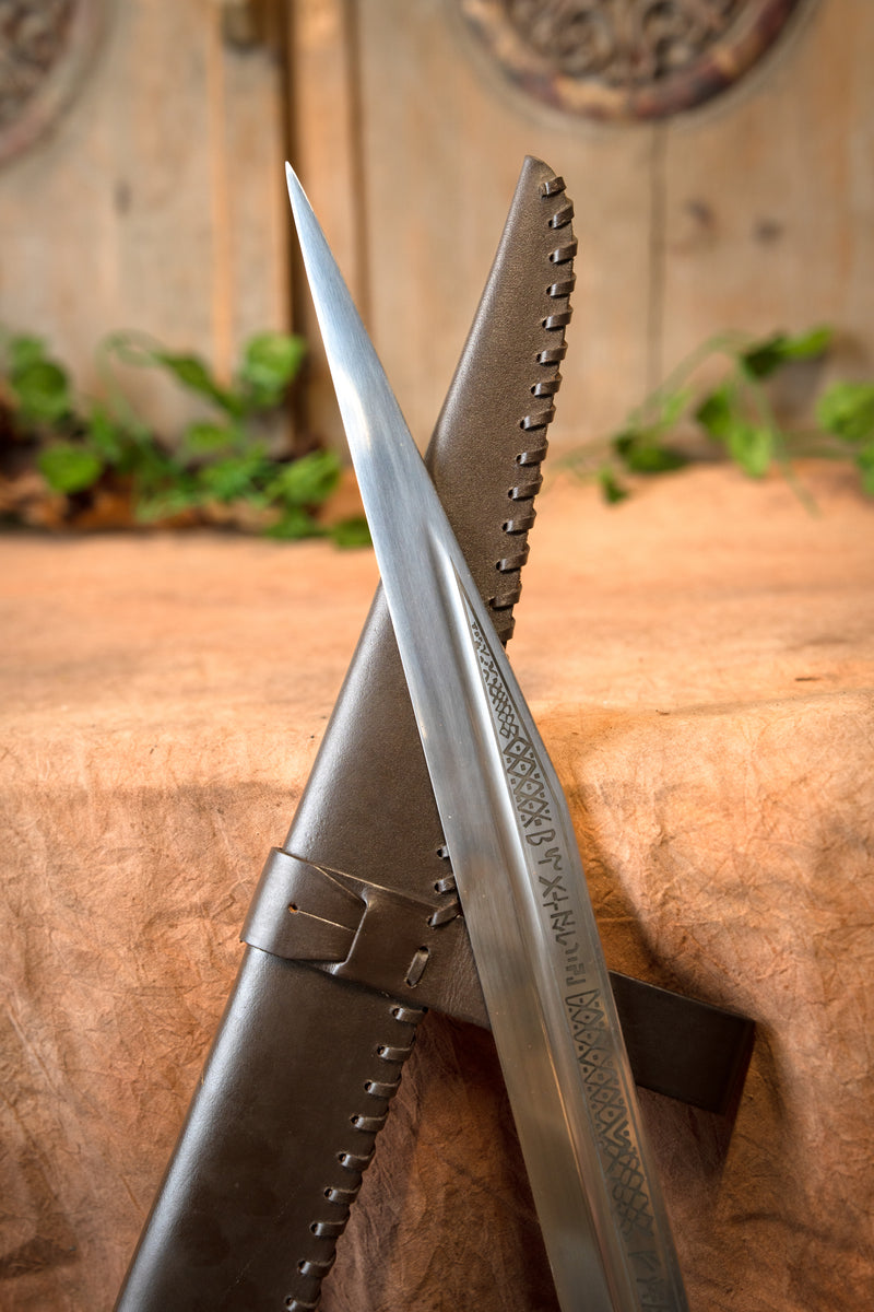 Sax Beagnoth avec runes, semi-tranchant