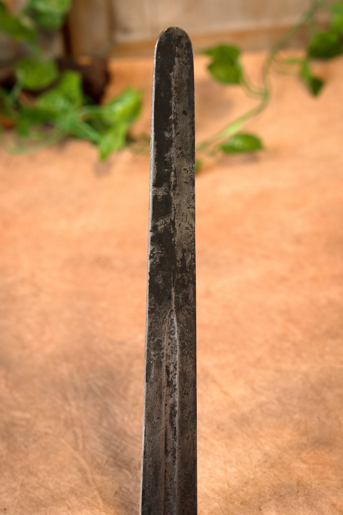 Medieval training sword old, blunt (battle-ready)