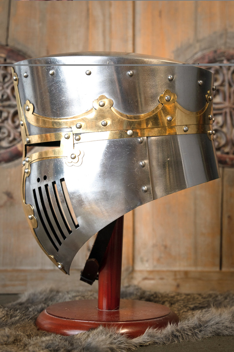 Crusader helmet Westminster Psalter, 1–1.2 mm