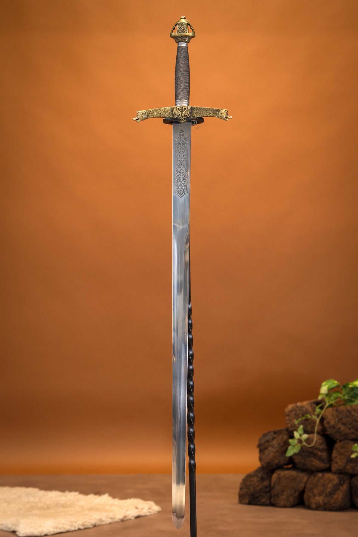 Heraldisk sværd, semi-skarp