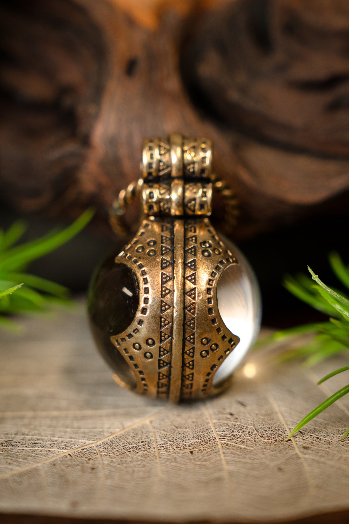 Gotland Viking mountain crystal L, bronze