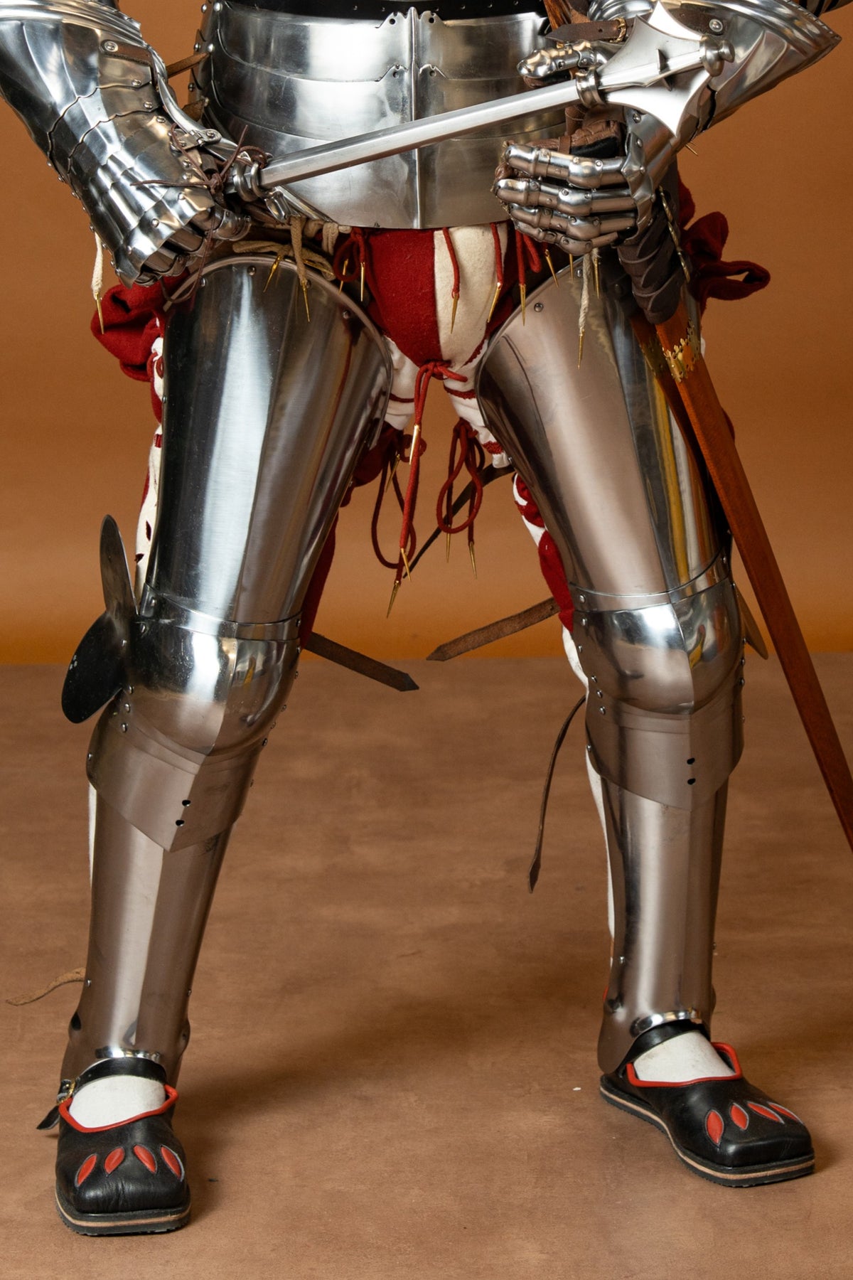 Milanese leg armor, 1.6 mm