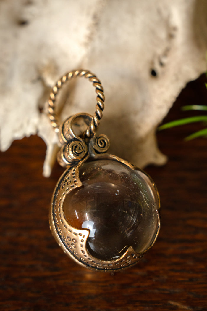 Gotland Viking mountain crystal L, bronze