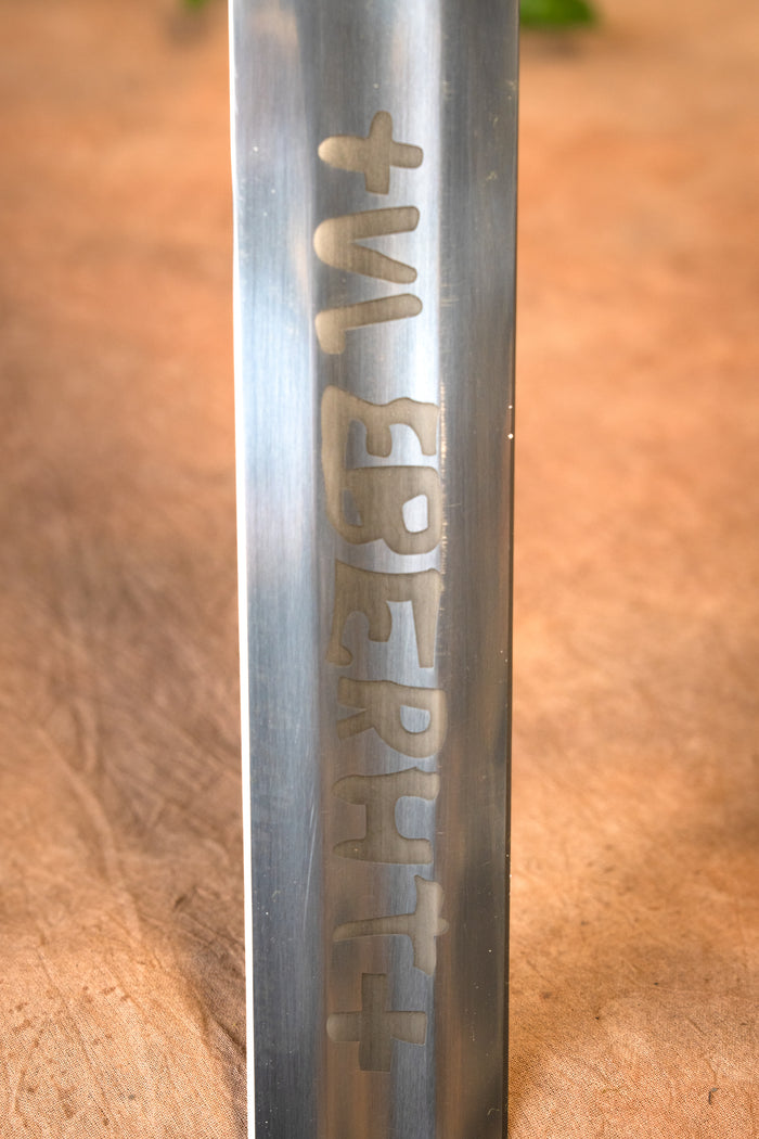 Vikingsvärd Ulfberht, halvvass