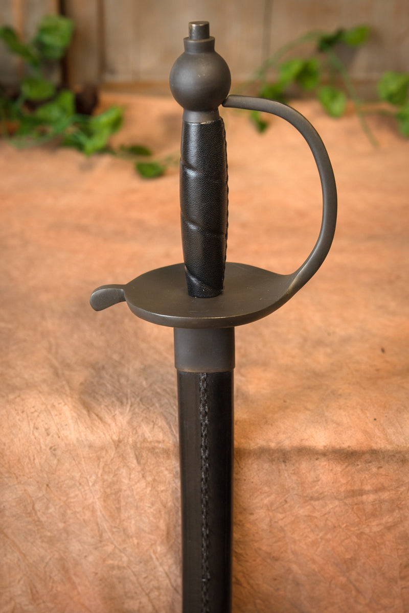 Piracka szabla Blackbeard, półostra