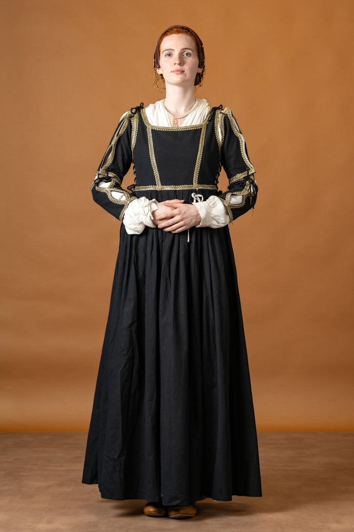 Italian gamurra, late 15th century, black