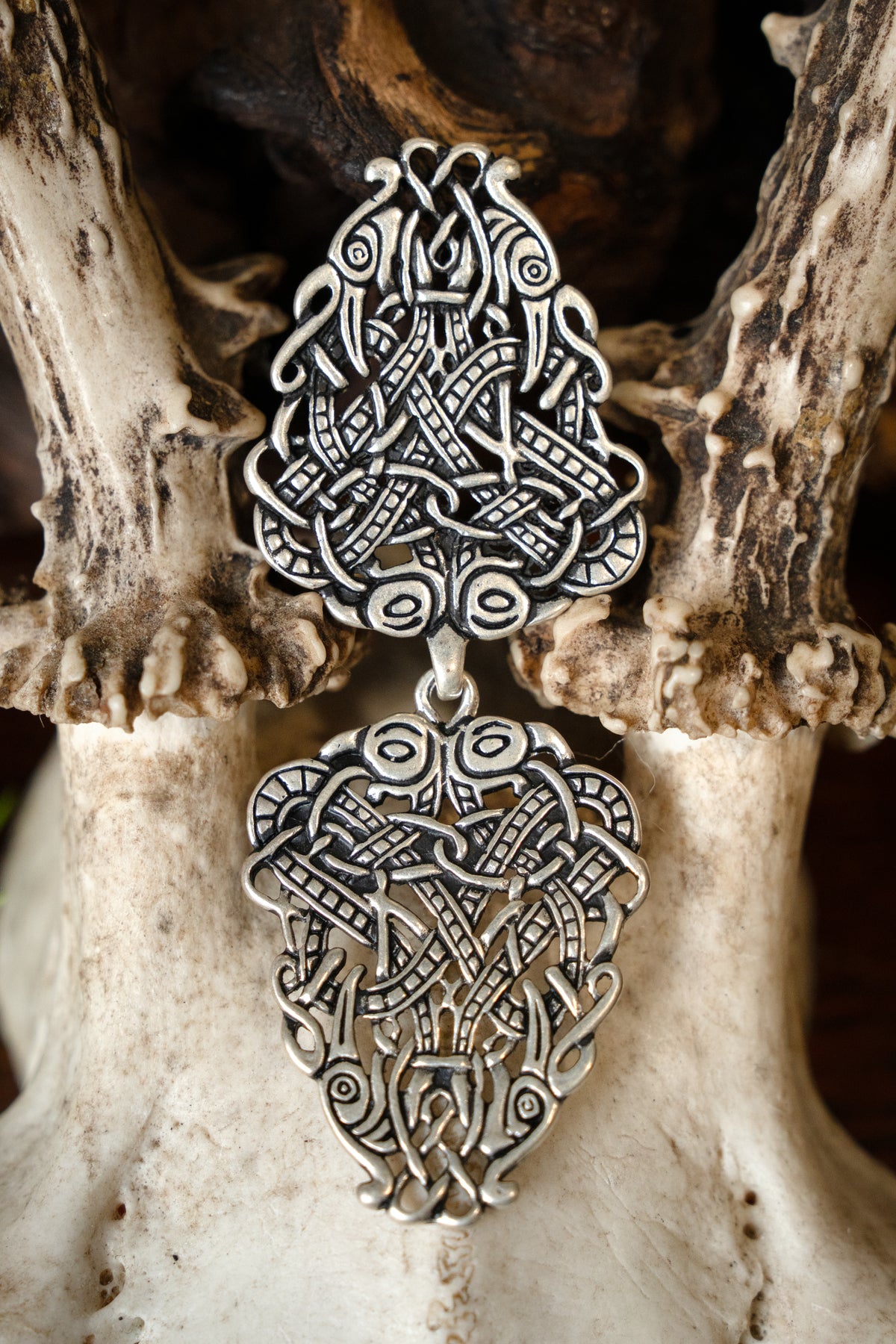 Irlandzkie zapięcie do płaszcza, posrebrzany brąz