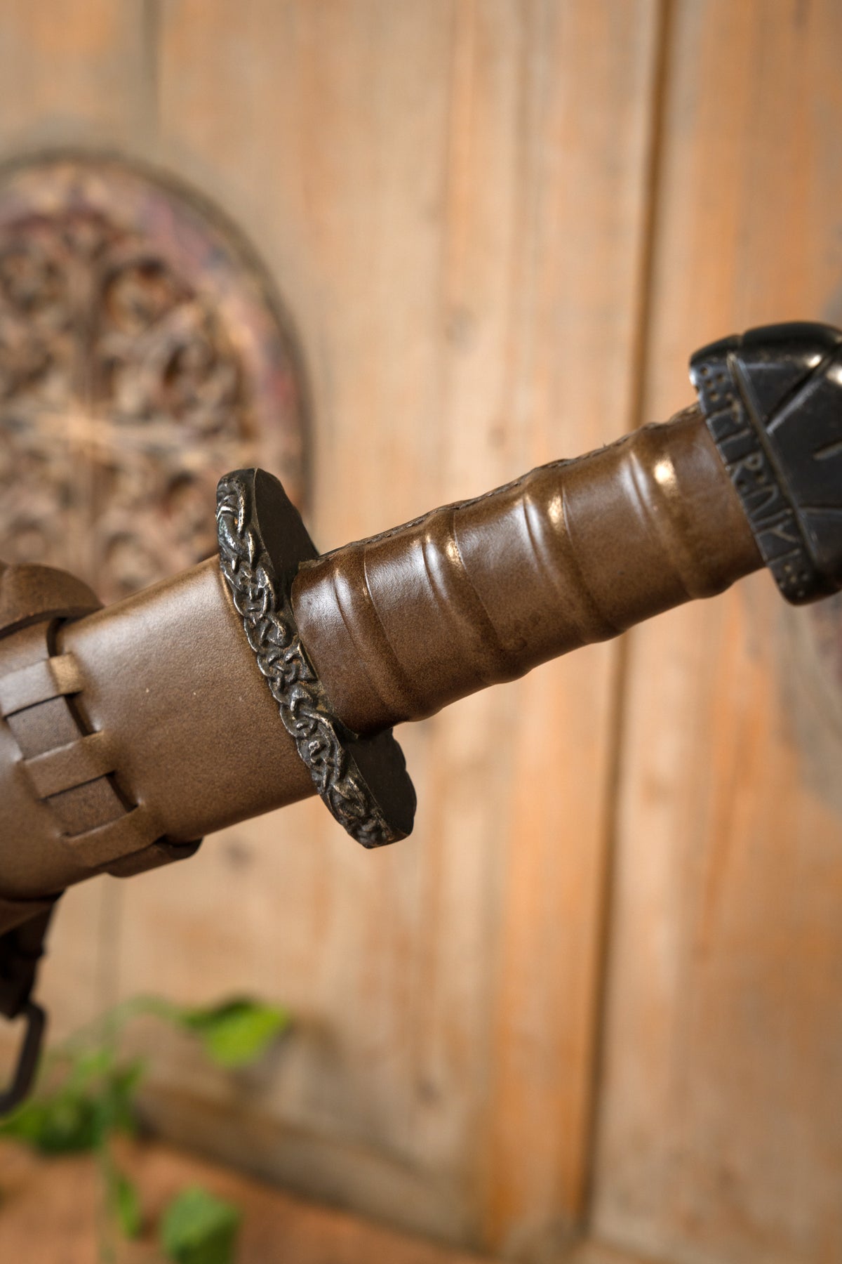 Vikingzwaard Bjorn met luxe schede, semi-scherp