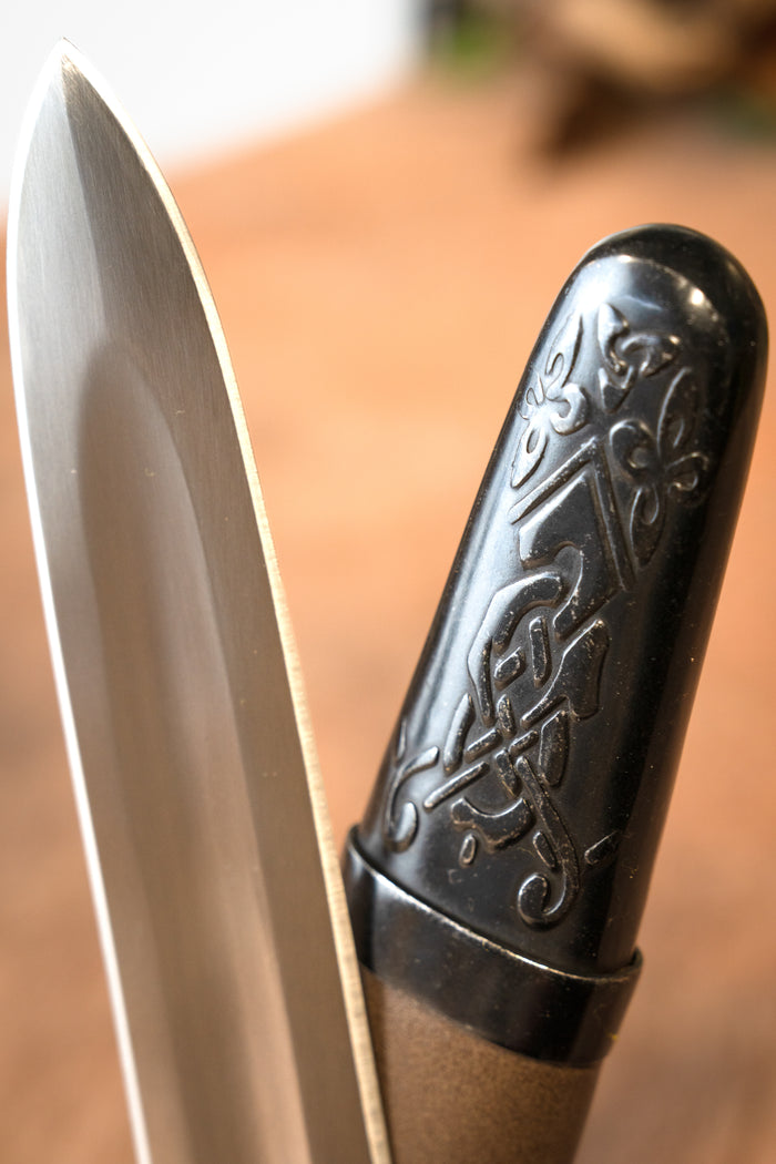 Vikingzwaard Bjorn met luxe schede, semi-scherp