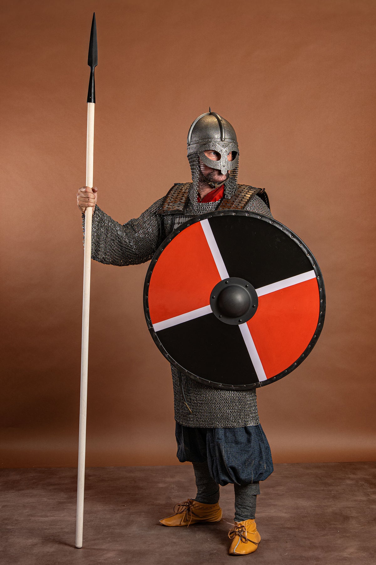 Early medieval spearhead with shoulders, bronzed, semi-sharp