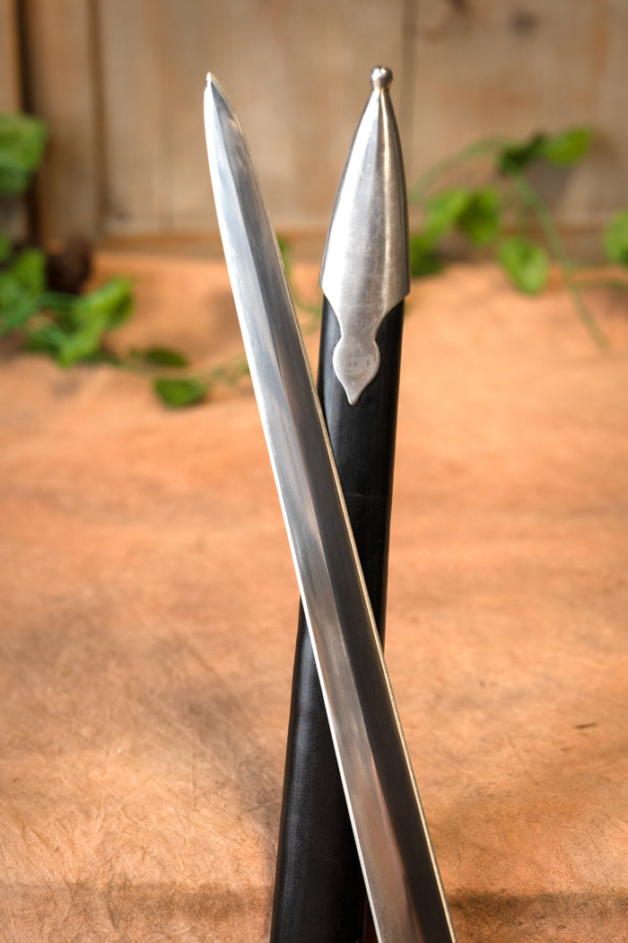 Spada Oakeshott XV del XIV–XV secolo, semi-affilata