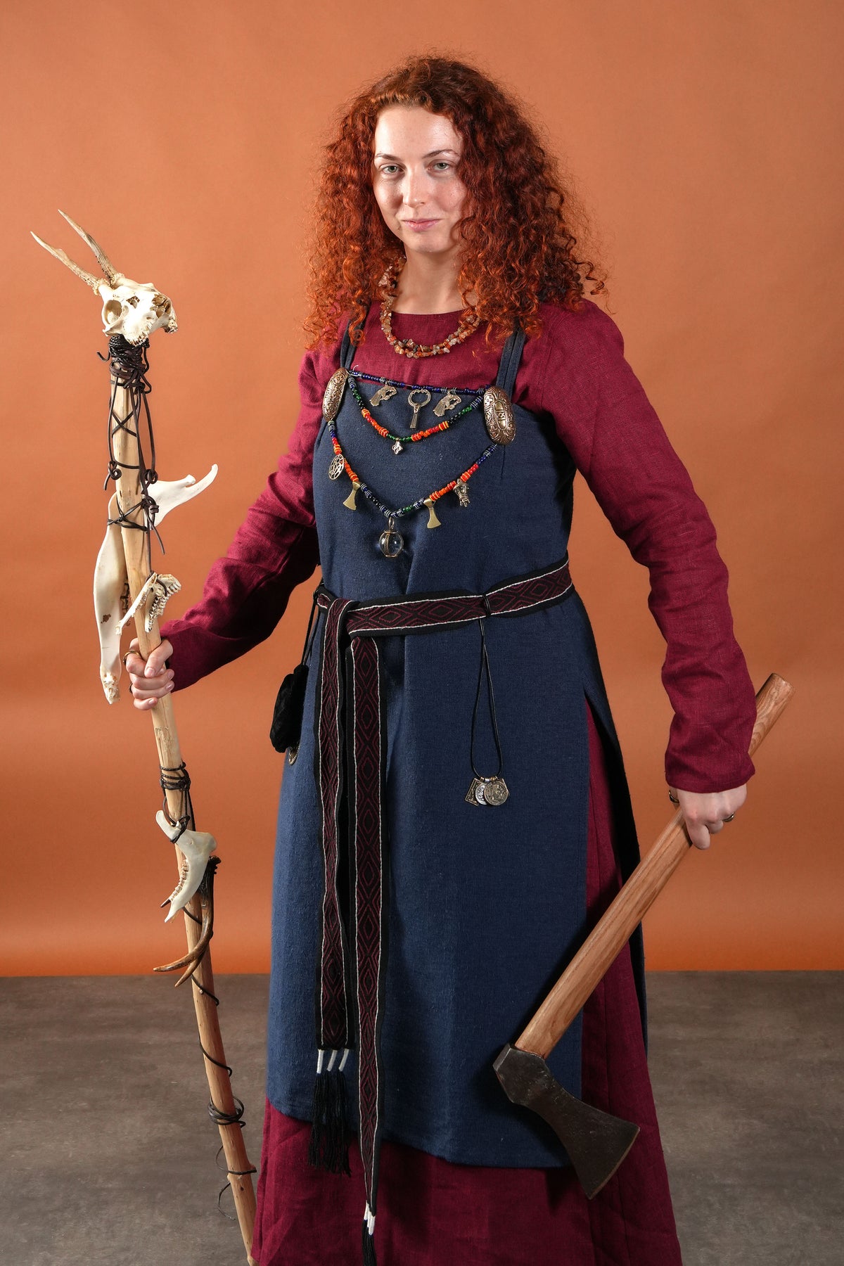 Viking dress Helga, linen, red