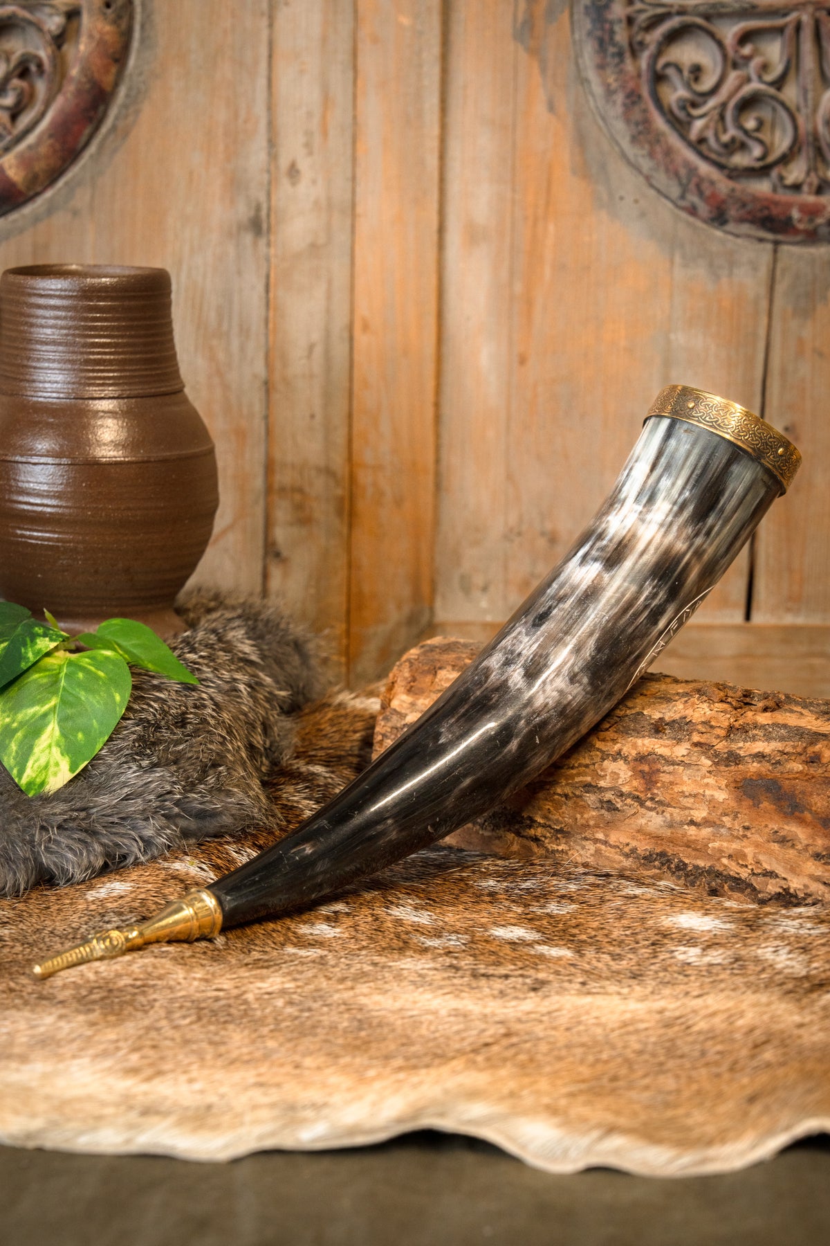 Algiz beskyttelsesrune drikkehorn, 300–500 ml