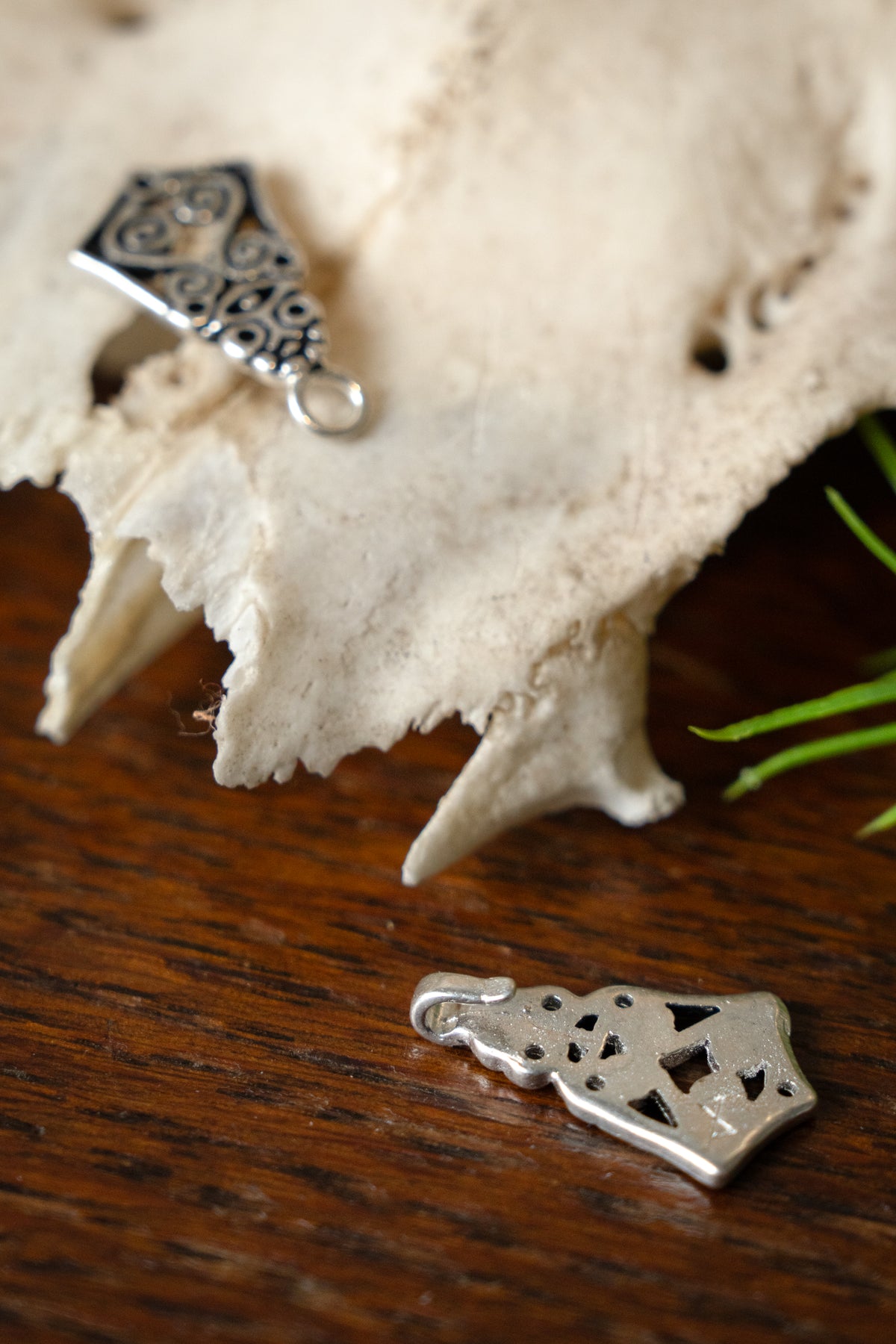 Awarskie zapięcie do płaszcza, posrebrzany brąz