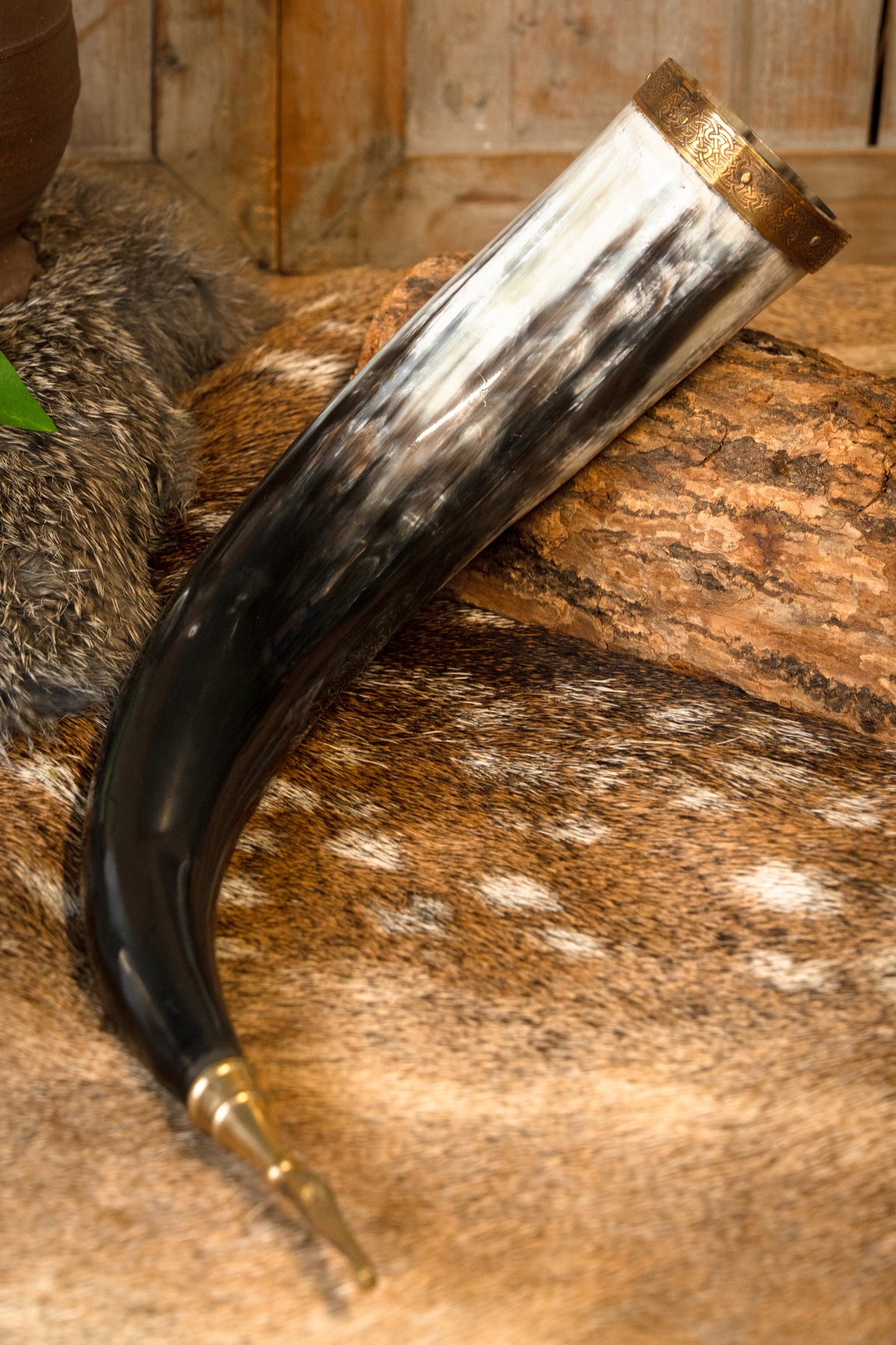 Drinking horn with sun wheel, 300-500 ml