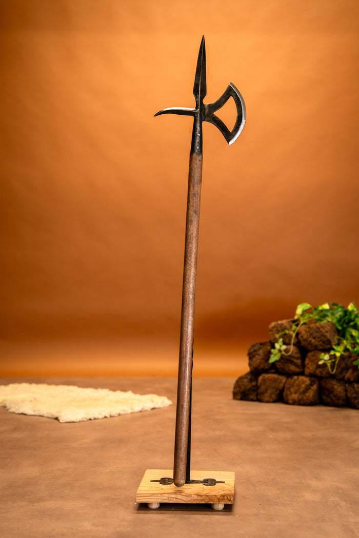 15th century poleaxe, semi-sharp