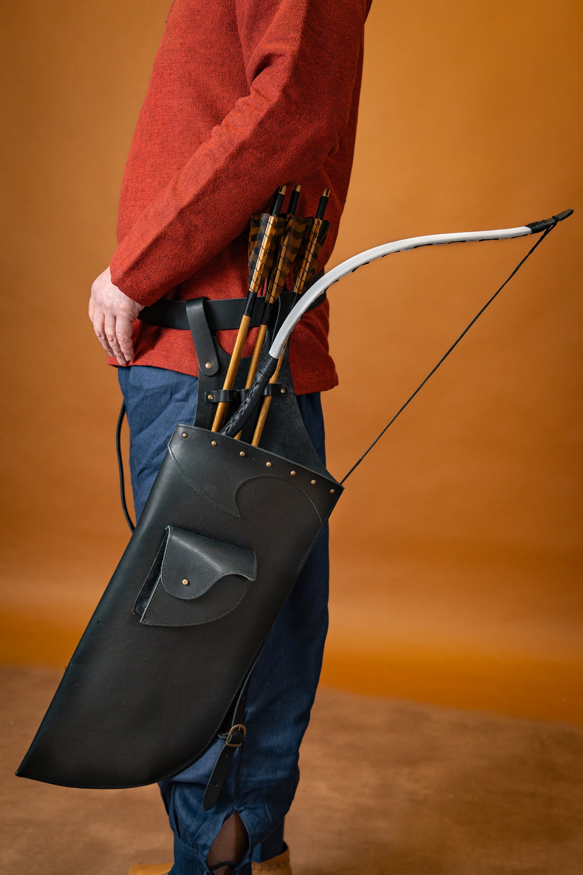 Steppe Explorer pilkoger, svart