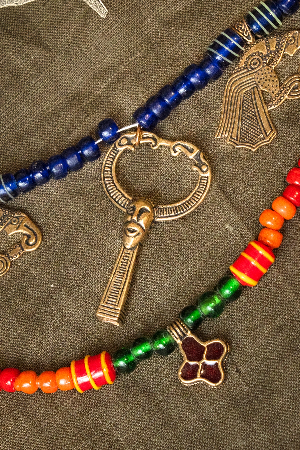 Glass beads, 10 pcs, green