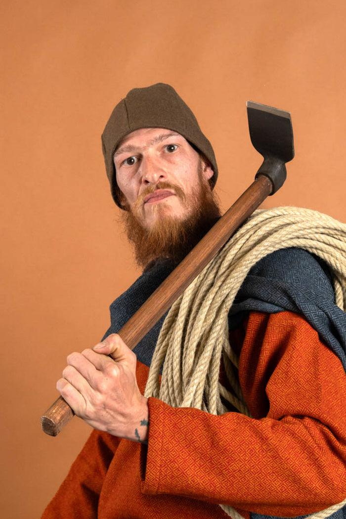 Adze Erich, semi-sharp